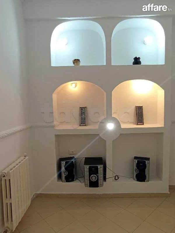 étage de villa s+1 situé a ariana 