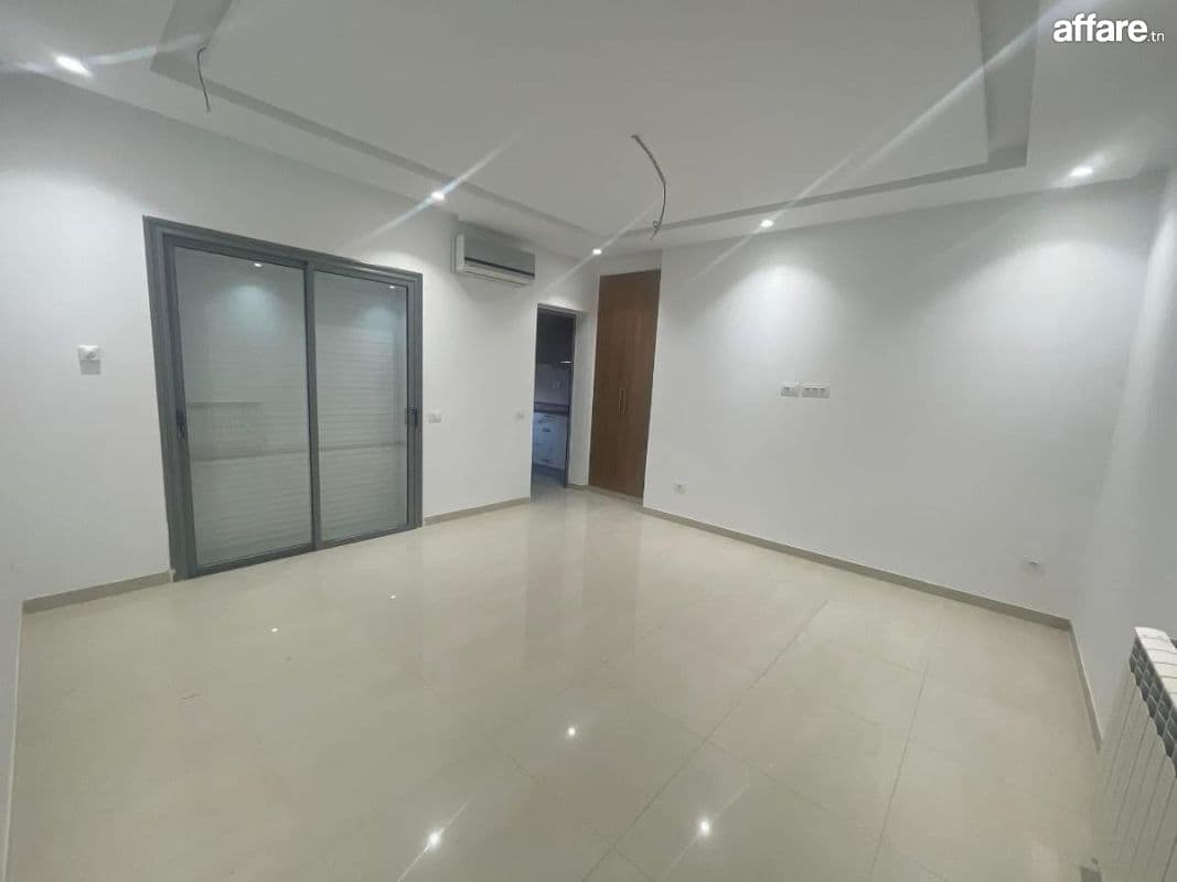 A louer  Luxueux Appartement S+0 jamais habité 