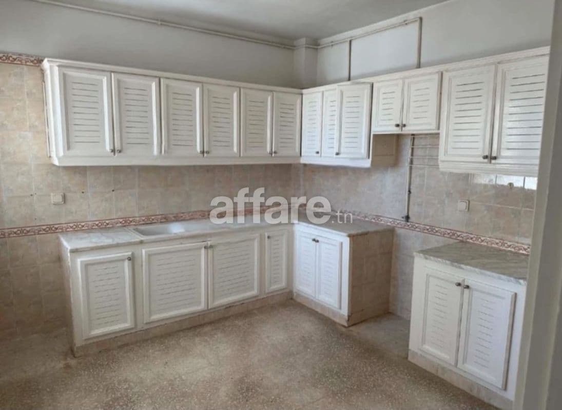 ENNASR 1 À VENDRE APPARTEMENT S+3