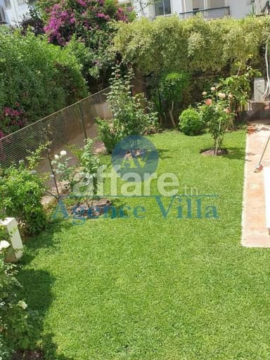 A louer un appart s+3 avec jardin à Gammarth village
