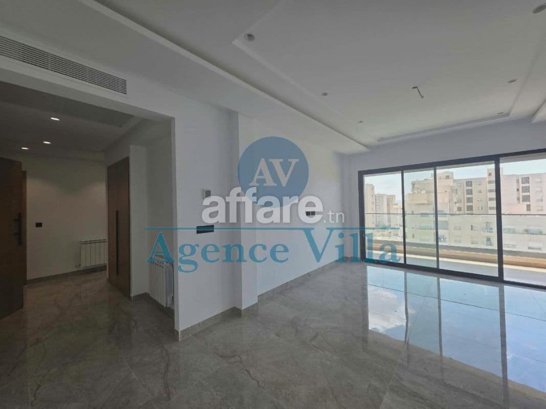 A louer un appartement s+2 aux jardins de Carthage