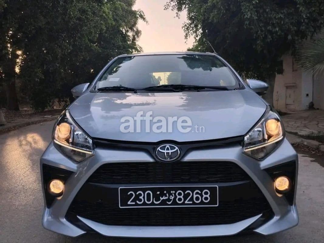 TOYOTA AGYA BOÎTE AUTOMATIQUE PREMIÈRE MAIN