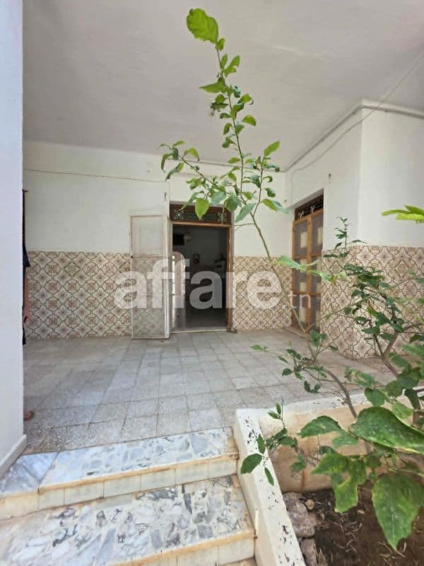 A vendre une superbe villa à Ksar Helal