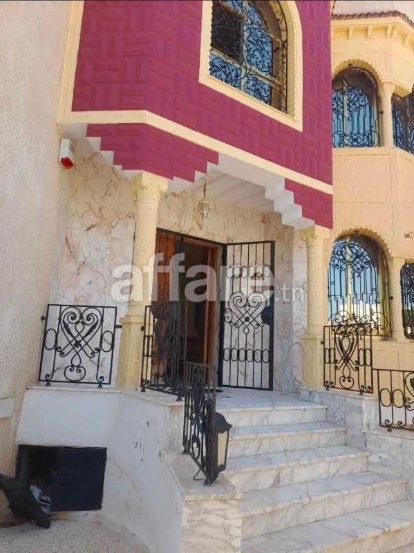 VILLA À VENDRE Khezama Est Sousse