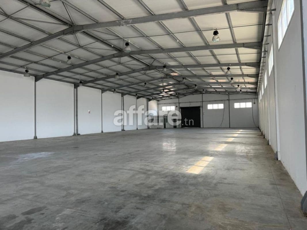 Dépôt industriel 5000 m² à multiple usage à Ben Arous