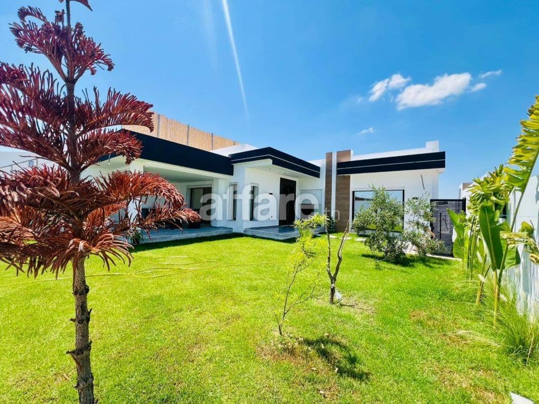 V654 Villa CELINE