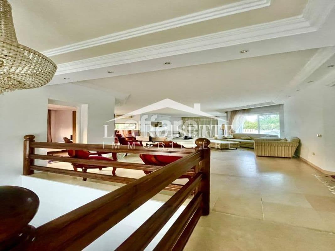 Etage de villa s+3 meublé à La Soukra MEL0601