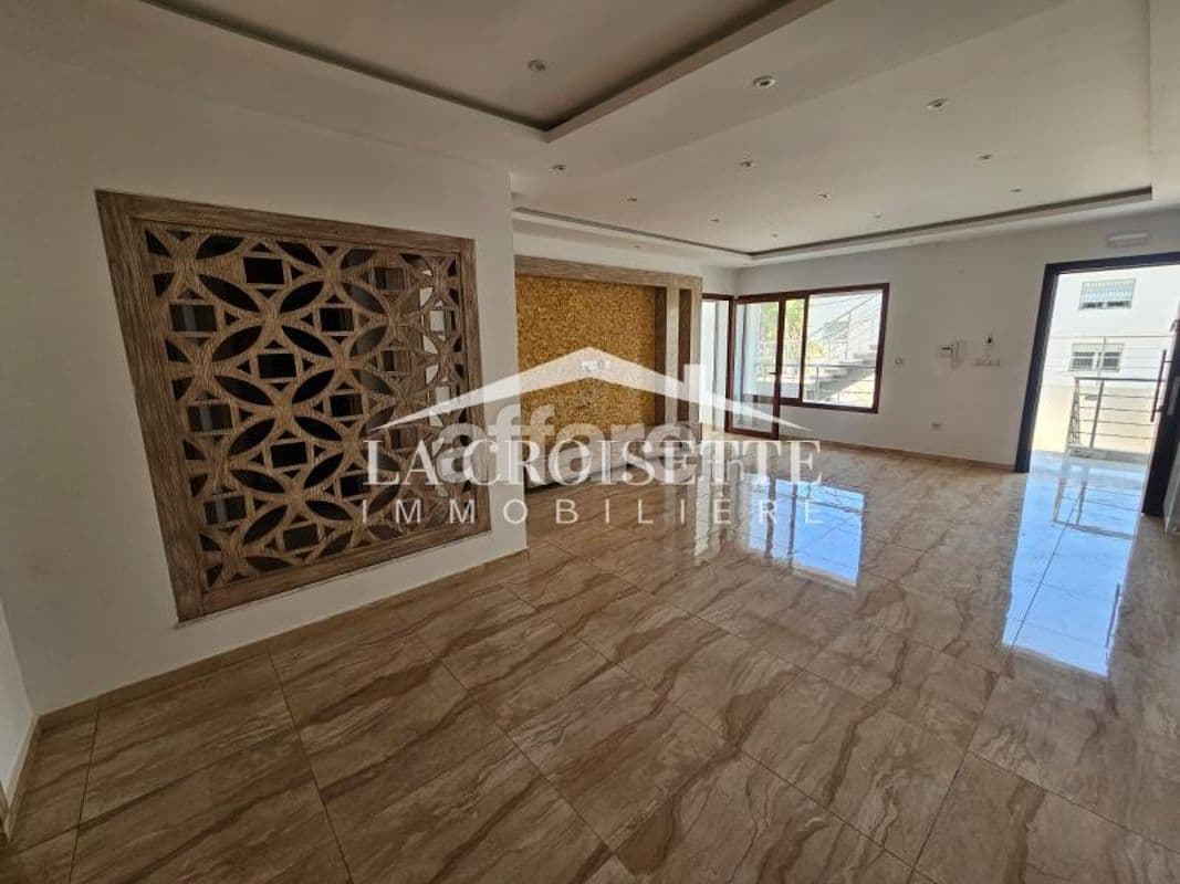 Etage de villa S+2 à La Marsa MEL0604