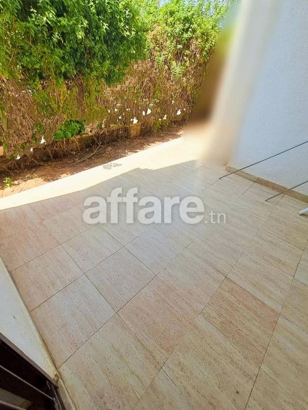 Riadh El Andalous à louer agréable appt S+3 avec jardin