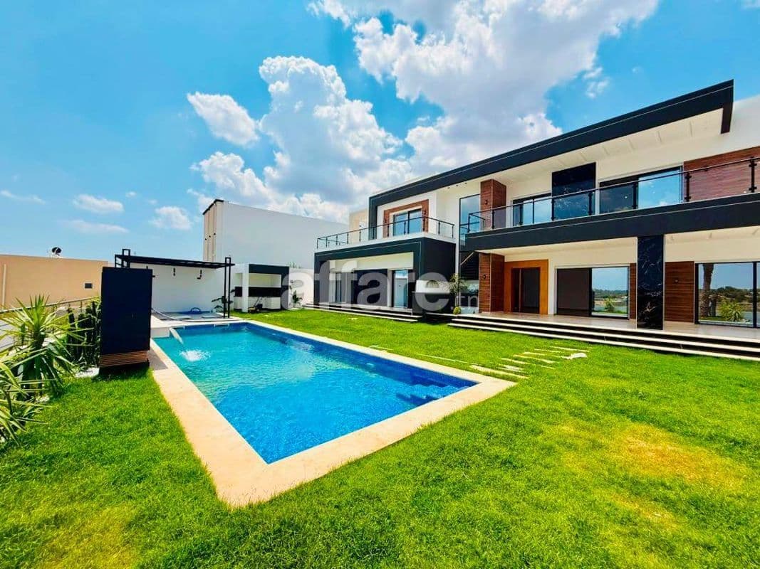 V653 Villa ELEGANCE