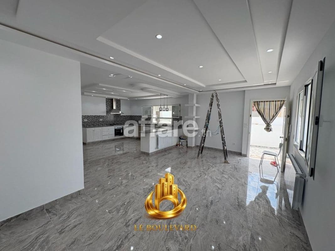A Louer Etage De Villa S+2 Jamais Habité à Bir Challouf