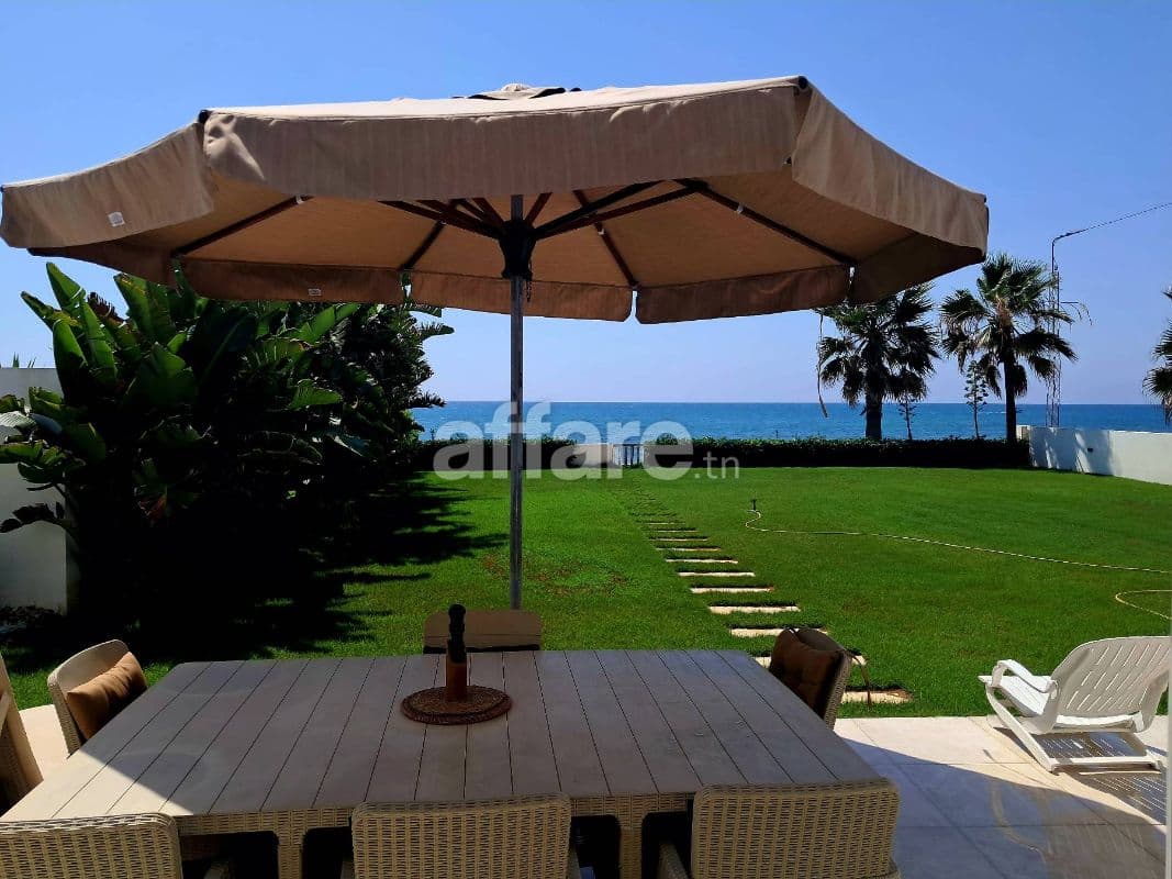 Maamoura Plage loue villa pieds dans l eau S+4