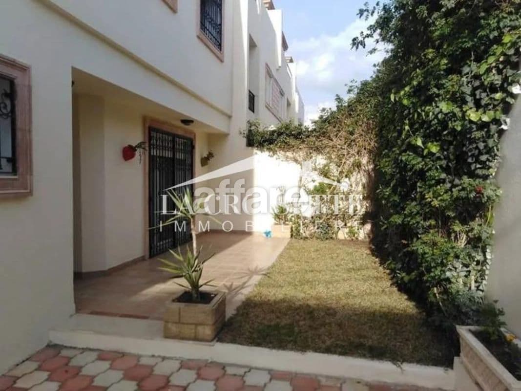 Duplex S+4 avec jardin aux Jardins de Carthage ZDL0738