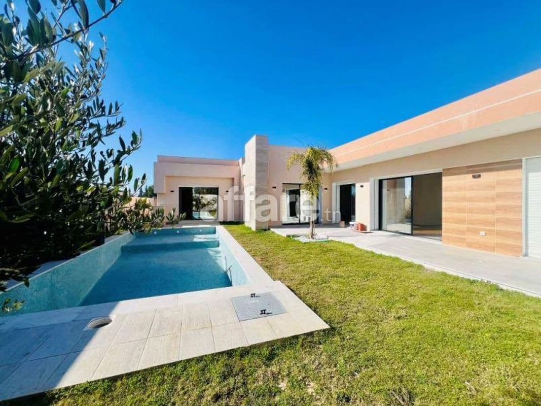 V589 Villa ARMANI
