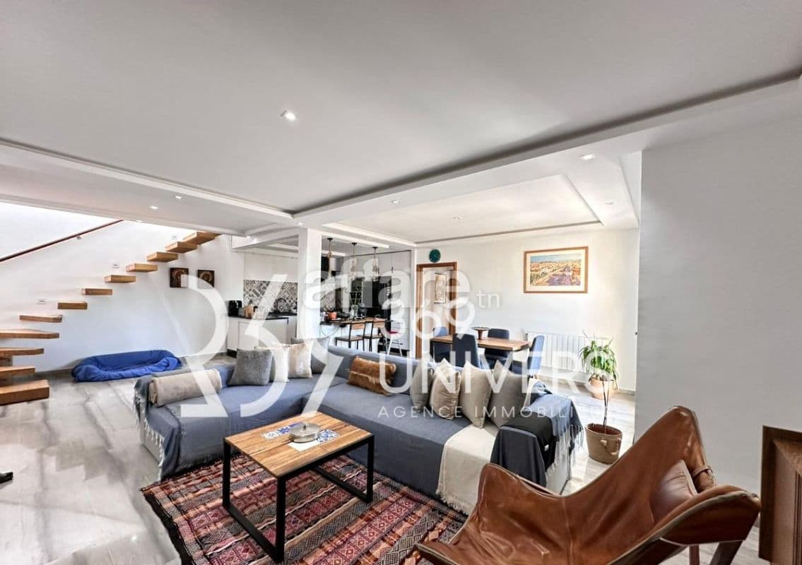 Duplex avec terrasse à La Marsa