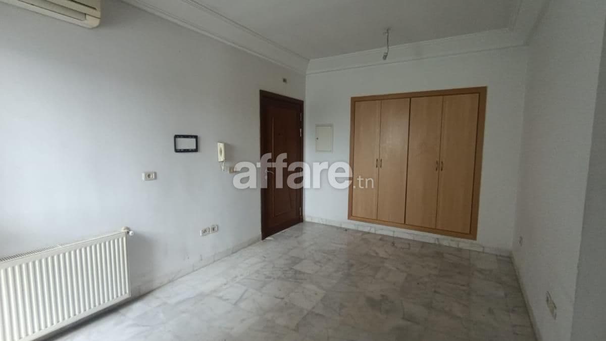 A Vendre Appartement S+1 à Jardin d el Menzah