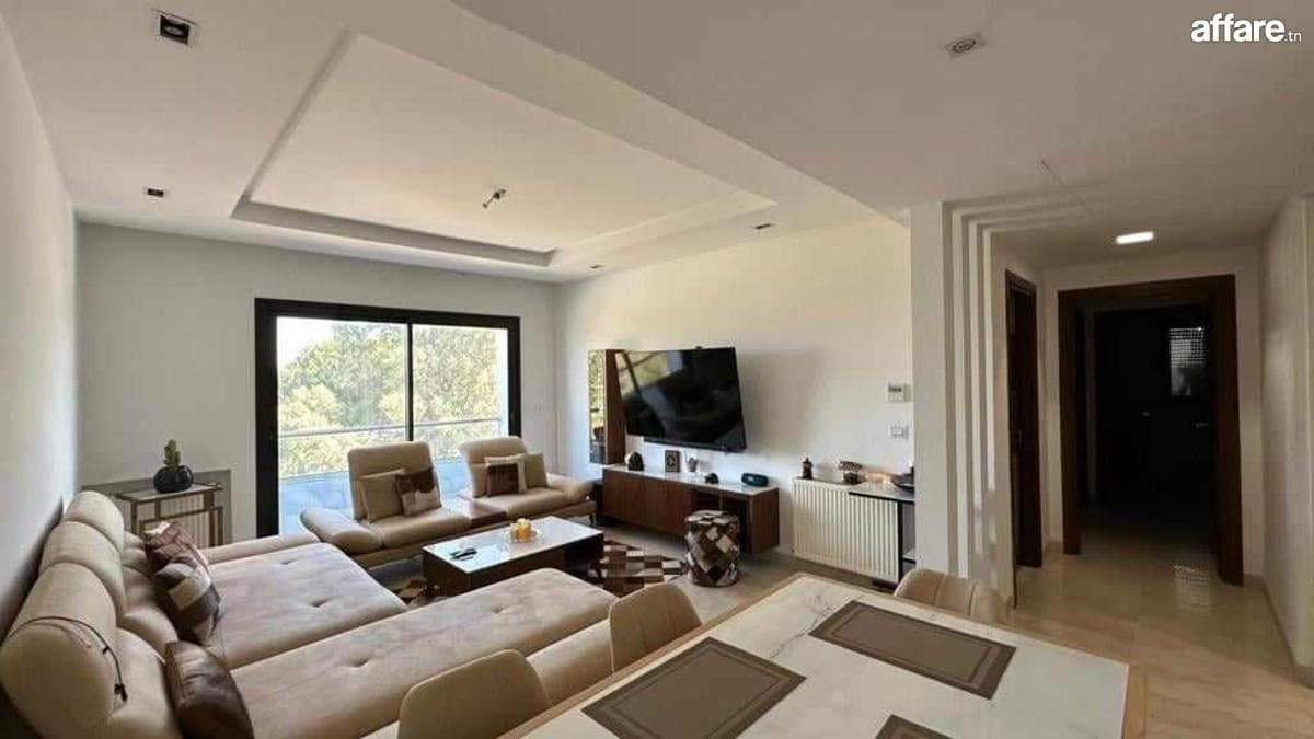 Très luxueux appartement S2 meublé à Soukra parc