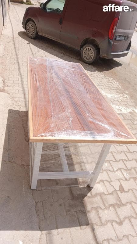 Table en bois marin 