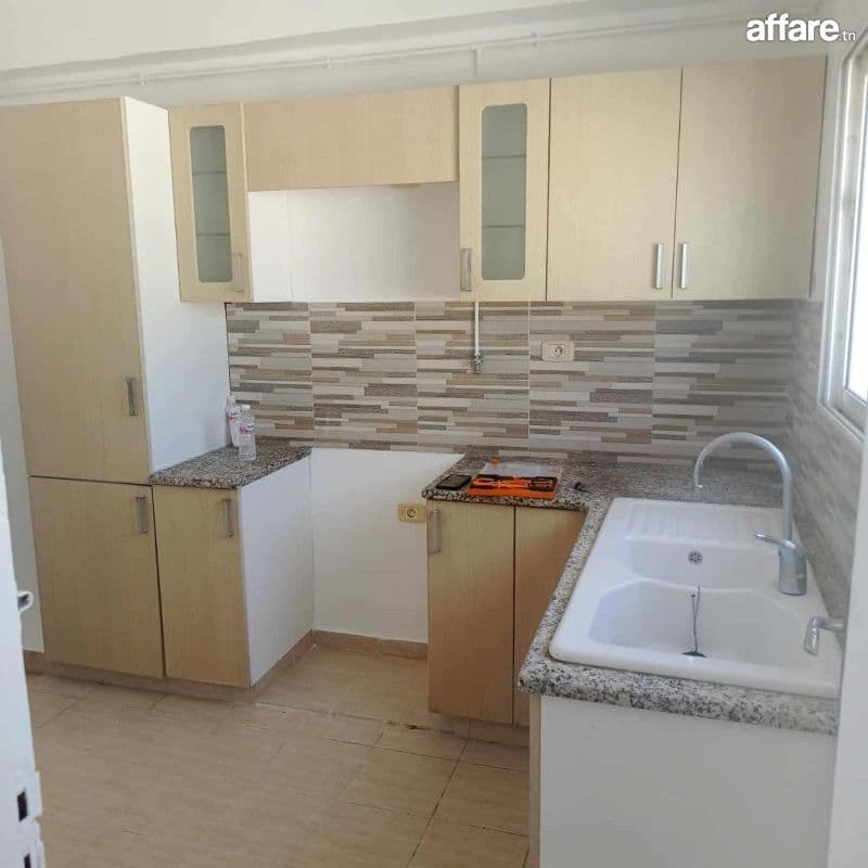 🏠 CITÉ EL KHADHRA ; à VENDRE Appt 𝐒+2 Bien situé 
