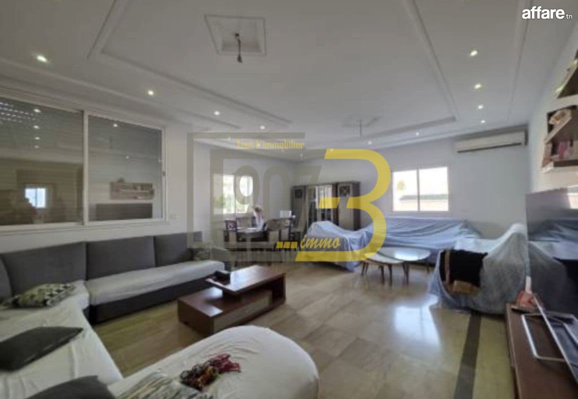 a louer un étage de villa  S+3   à Ennasr 2