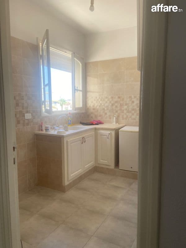 Appartement à usage commercial :Sfax-Bouzain