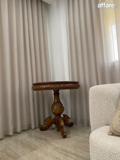Table ronde en bois massif 