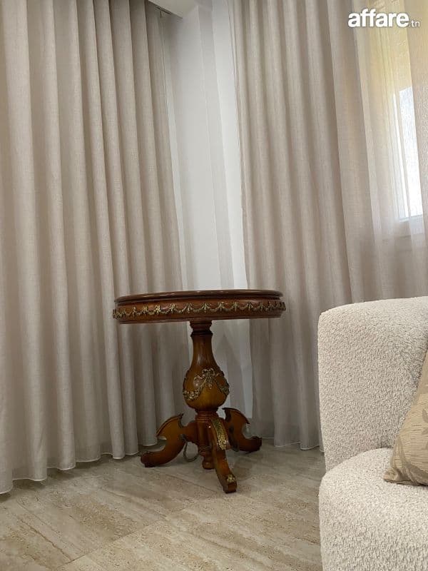 Table ronde en bois massif 