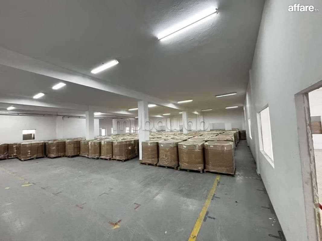 A louer Depot 1300m² Charguia 2