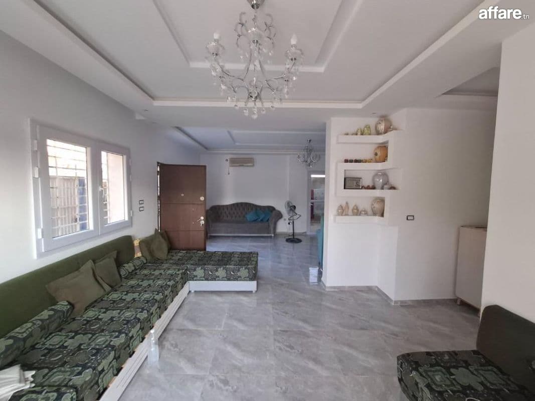 Maison d’angle neuve 2025 avec jardin, garage et étage inach