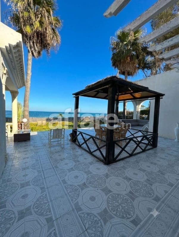 À VENDRE VILLA PIEDS DANS L EAU CHATT MERIEM