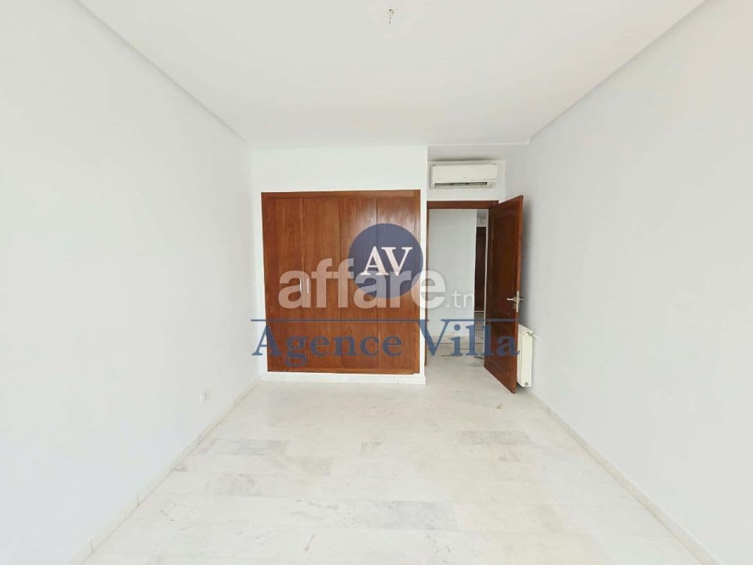 A louer un appartement s+2 aux jardins de Carthage