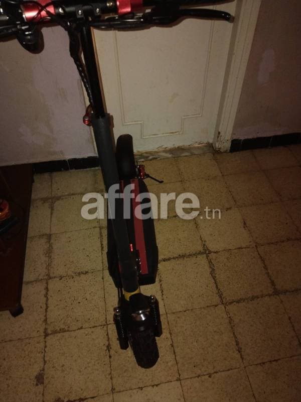 🛴 SCOOTFLOW – TROTTINETTE ÉLECTRIQUE À VENDRE 🇬🇧
⚡