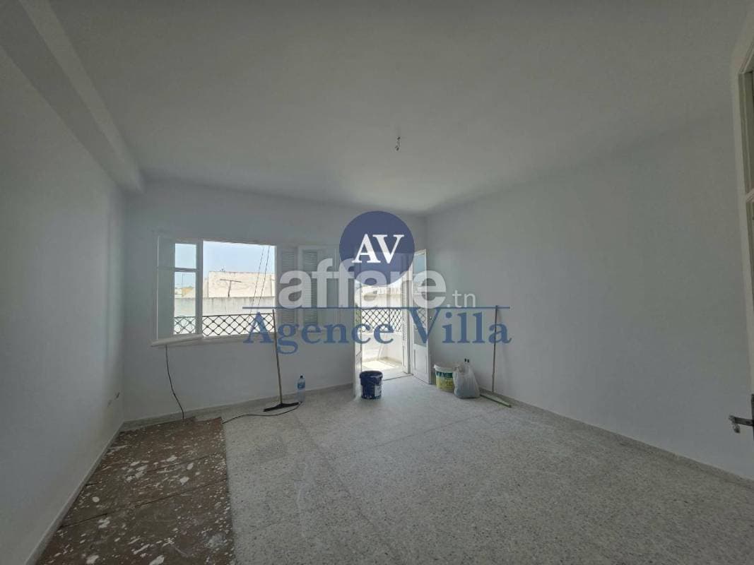 A louer un appartement s+1 avec balcon à la Marsa