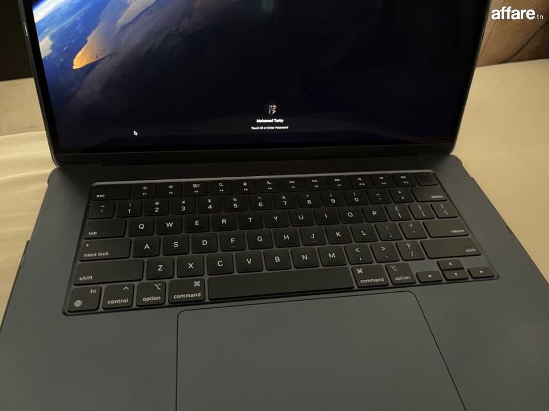 APPLE MacBook Air M2 15” (Minuit)