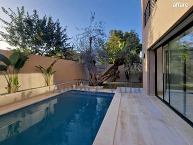 une villa s4 à gammarth