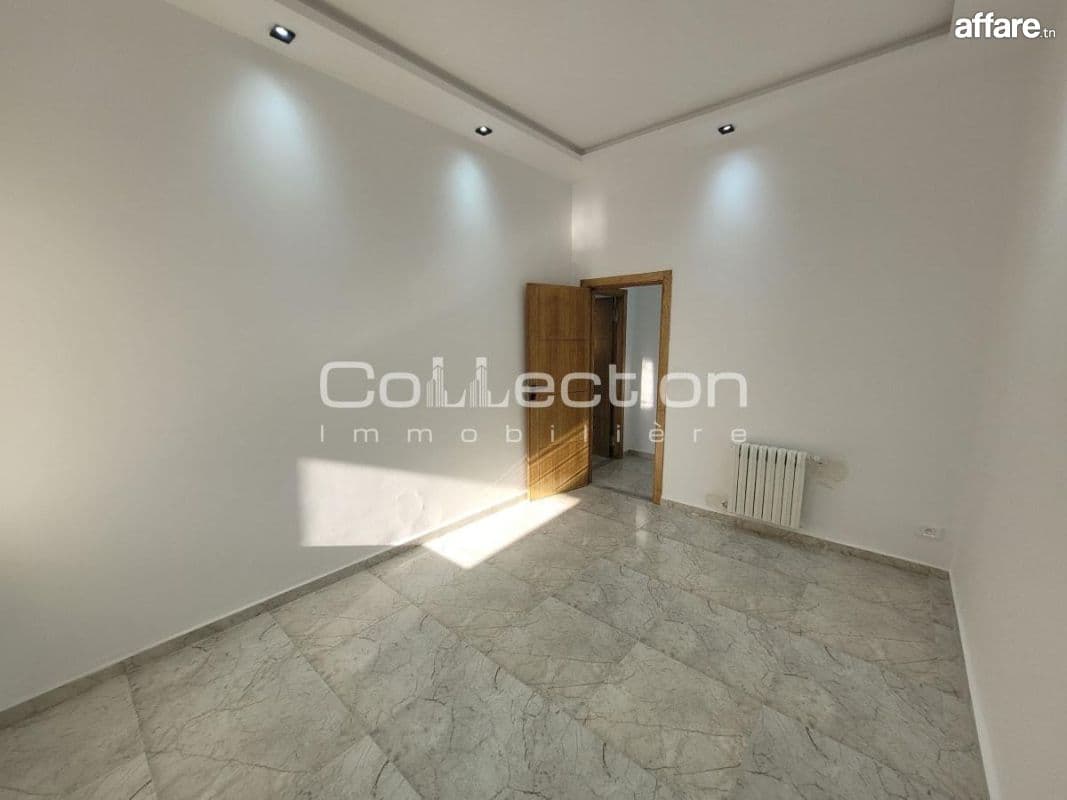 A louer un Etage de villa s2 front mer à Bizerte