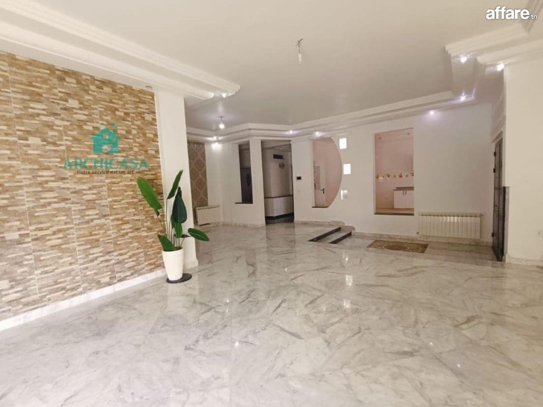 Une villa à louer à rades