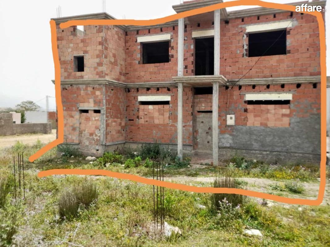 Maison inachevé a vendre 162 m2 2 étages titré 