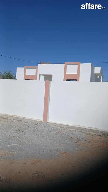 AV villa de 400m en cous de finition à hammamet sud 