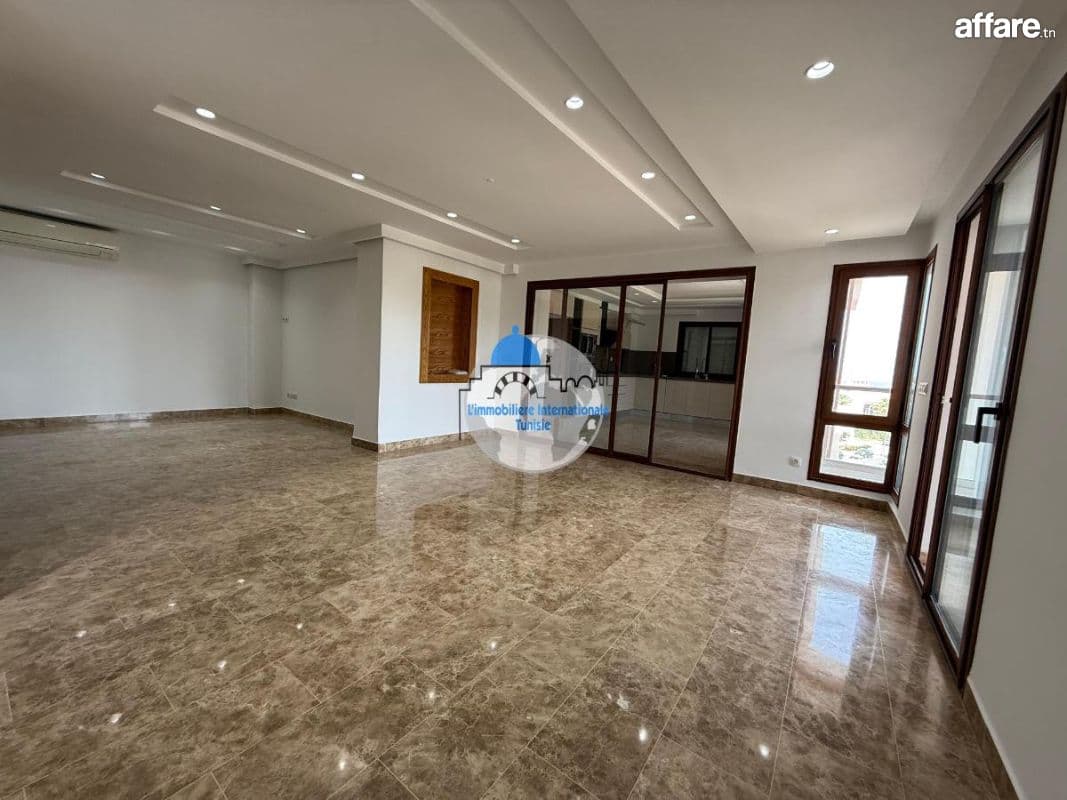 à louer un appartement S+2 situé en zone touristique Sousse