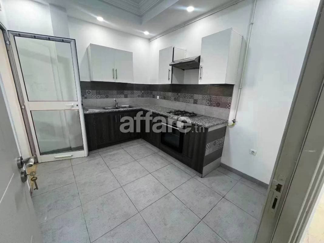 ENNKHILETE - ARIANA APPARTEMENT S+3 A LOUER