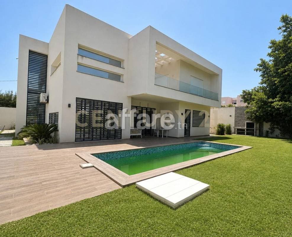 À vendre villa S+4 à Jaafar 1
