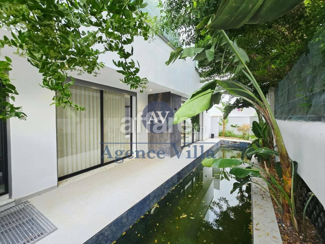 A louer une villa s+3 meublée à la Marsa