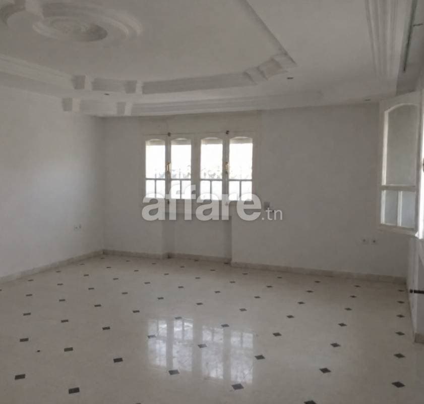 À LOUER ÉTAGE DE VILLA 1ER ÉTAGE