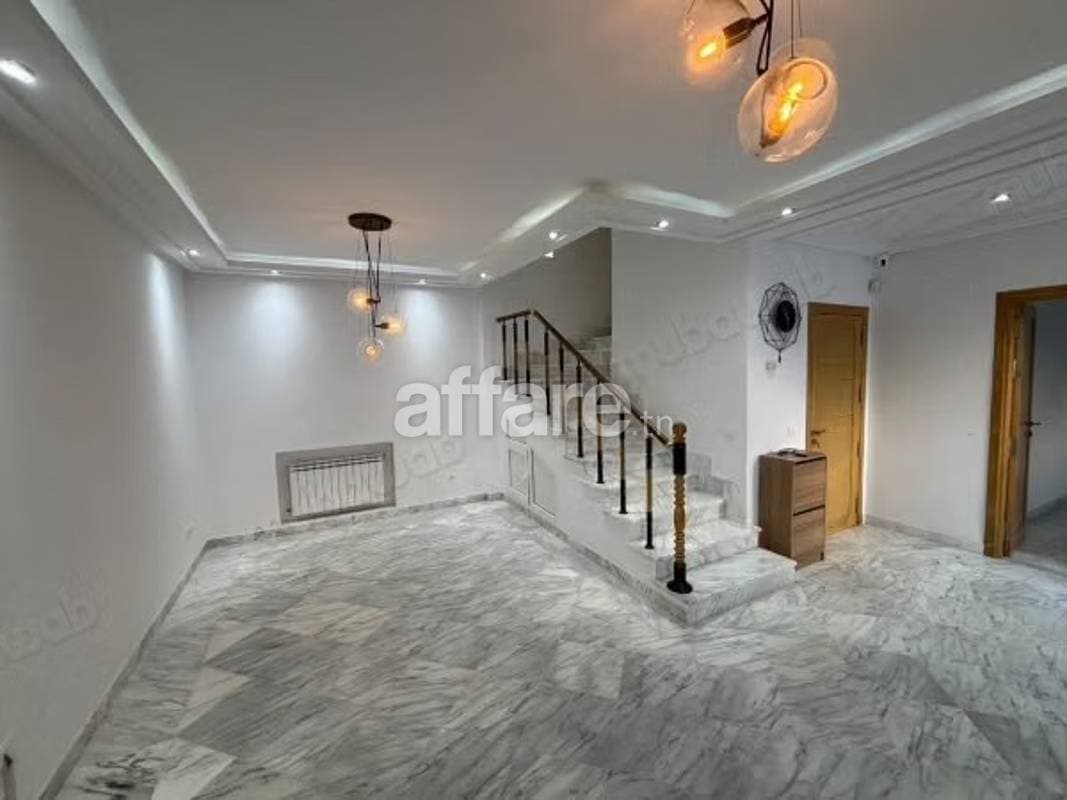 ARIANA SOUGHRA - VILLA MODERNE A VENDRE