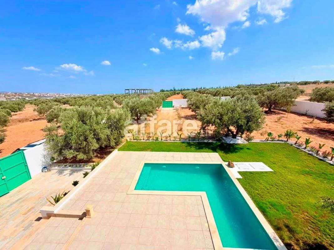 V664 Villa MERCURE