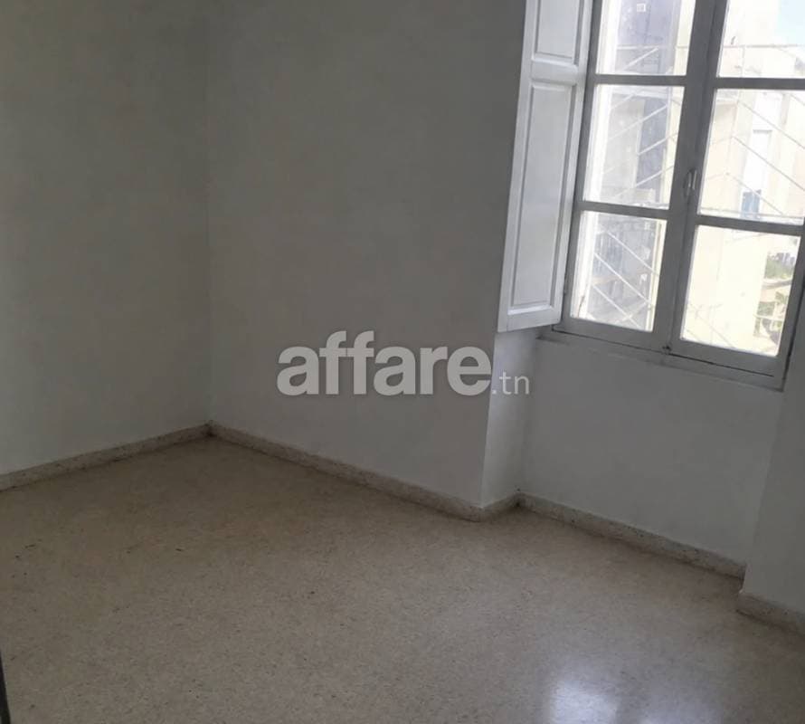 APPARTEMENT S+2 À LOUER CENTRE-VILLE DE TUNIS EL PASSAGE