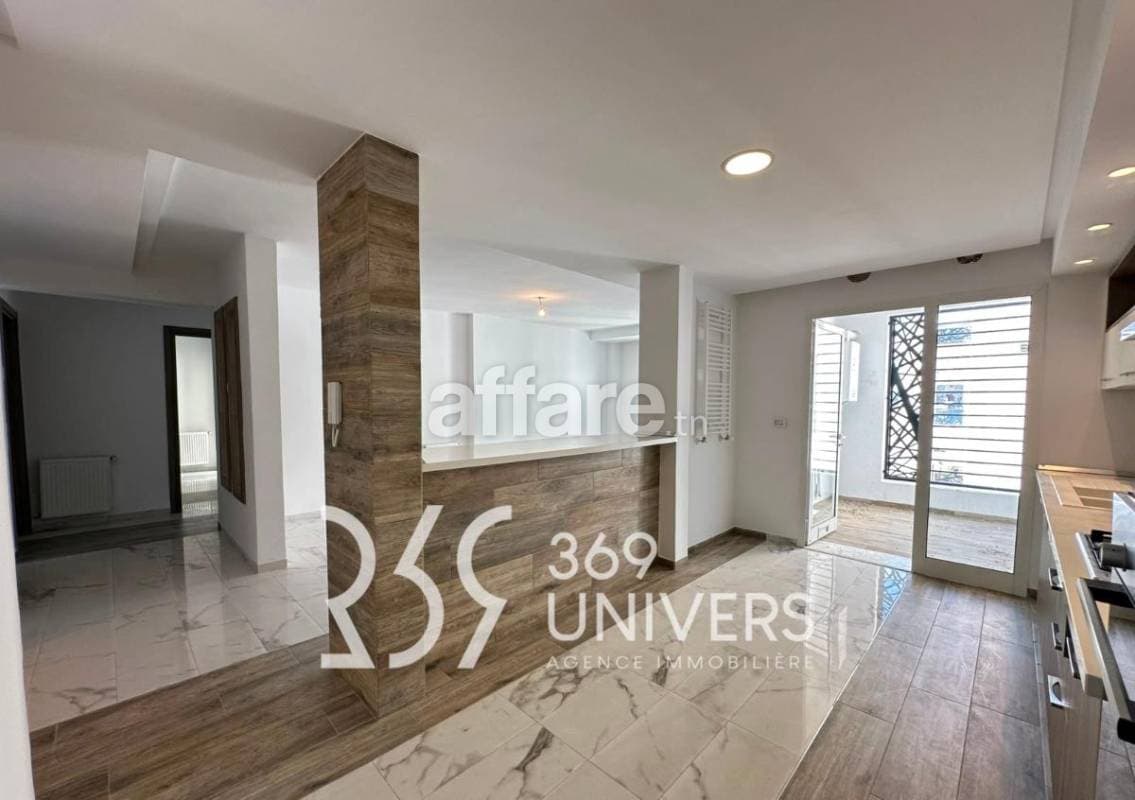 Appartement avec balcon à L Aouina REF RA187
