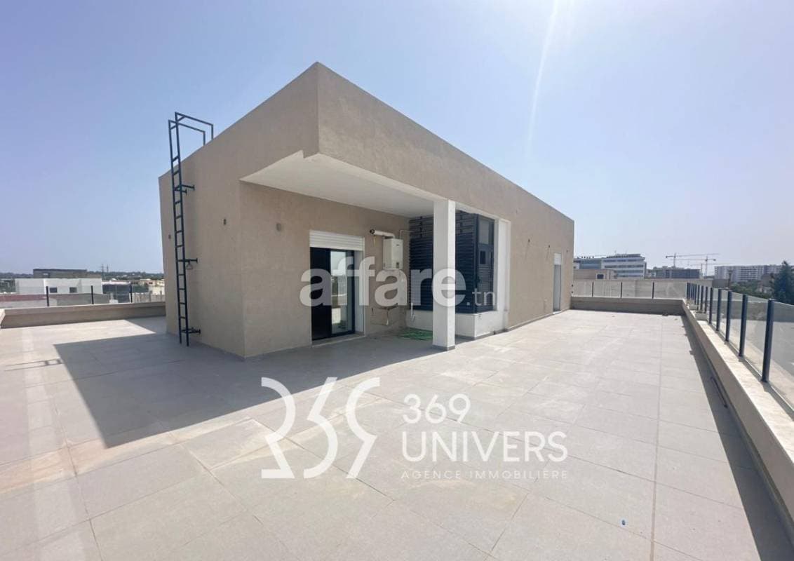 Appartement avec terrasse aux JDC REF RA154