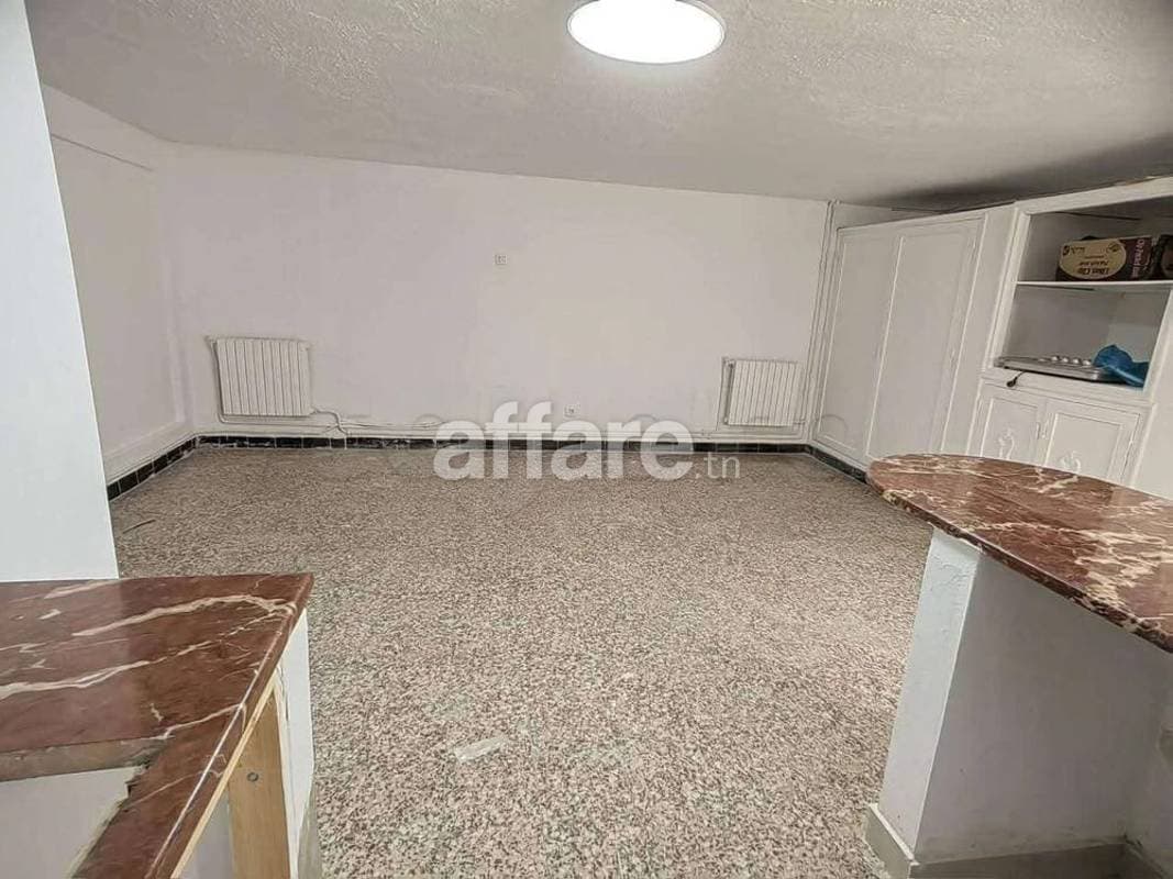 MENZAH 5 UV4 APPARTEMENT S+0 À LOUER